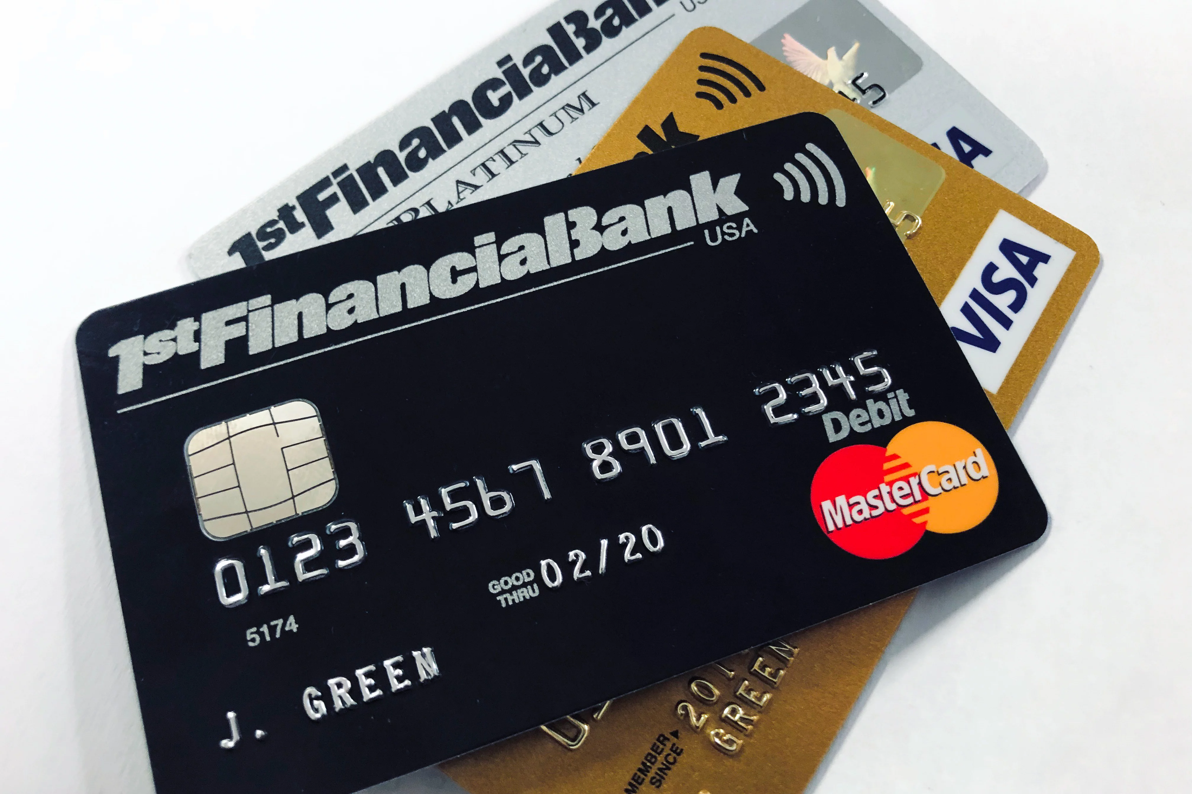 6 Things to Consider When Choosing Credit, Debit, or Prepaid Cards